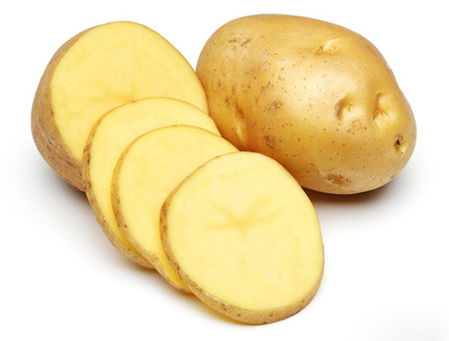 Cách trị thâm mụn tại nhà hiệu quả bằng khoai tây.